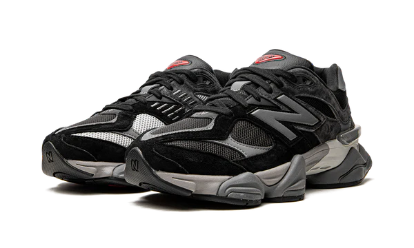 NB 9060 – "Black/Castlerock"