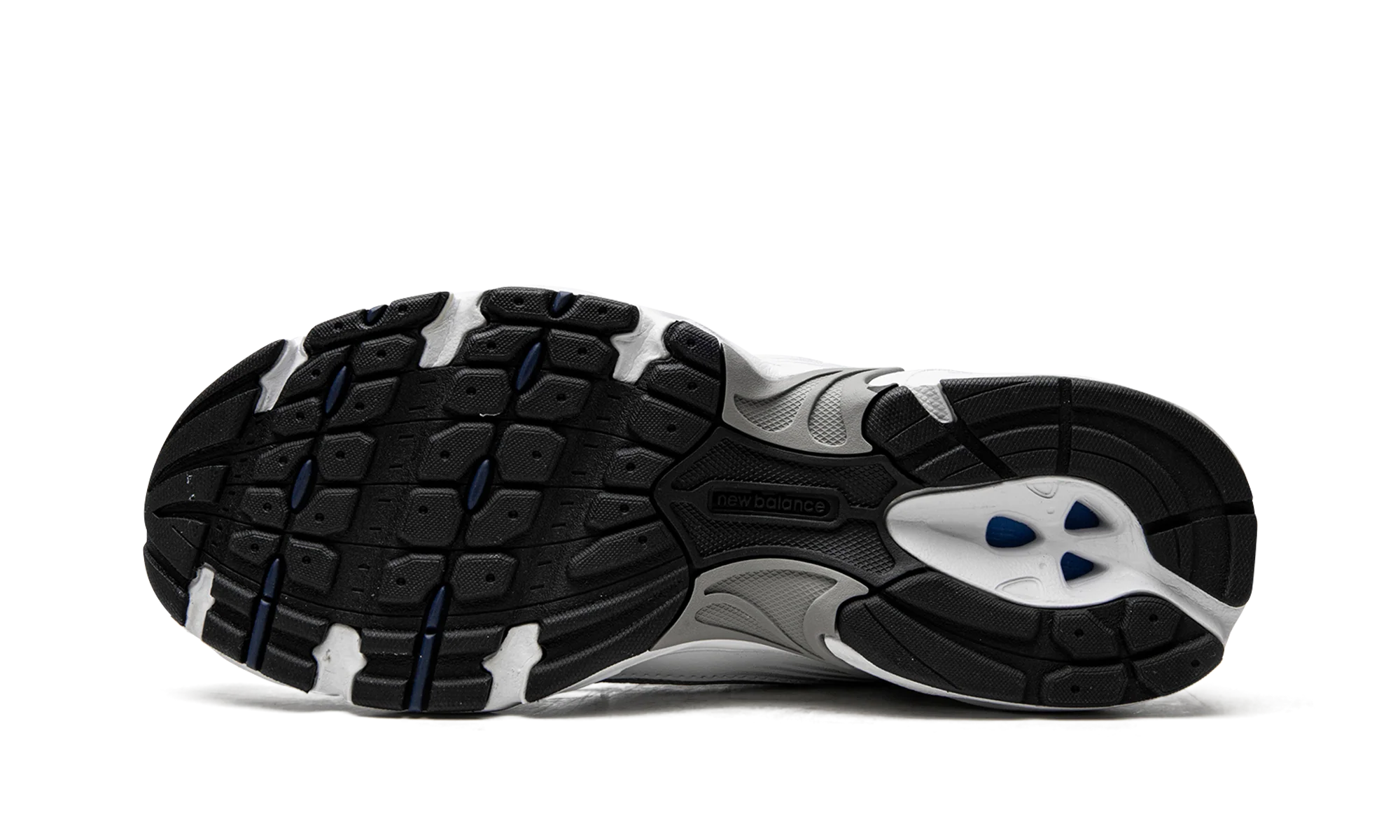 NB 530 – "White/Silver/Navy"